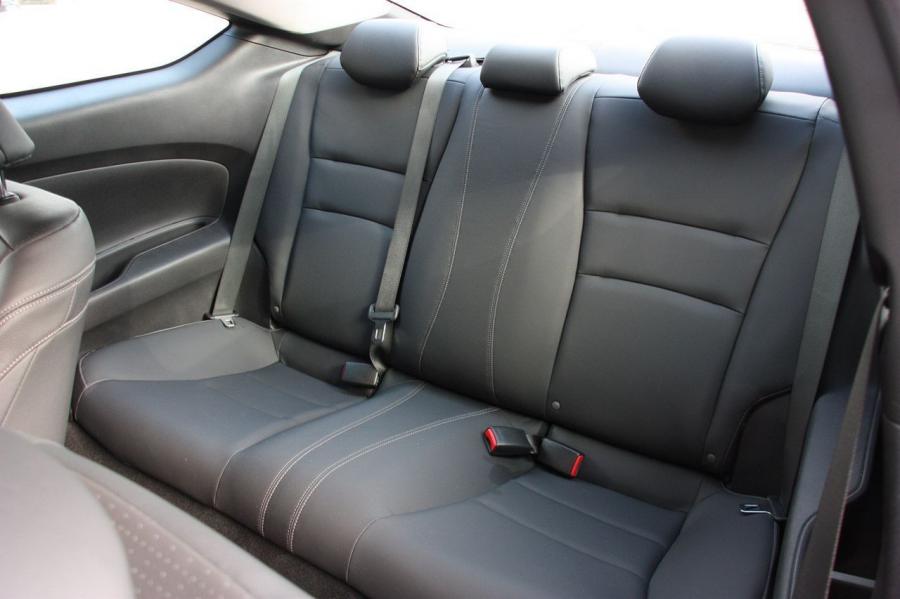  Honda Accord V6 Coupe 2013 года  (фото 12 из 19)